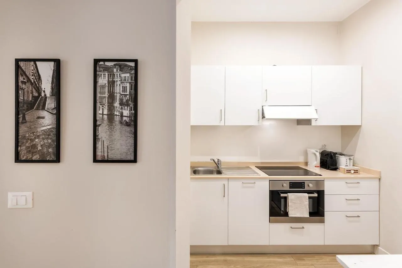 Flats4Rent Dimora Del Viandante Apartment Verona 0*,